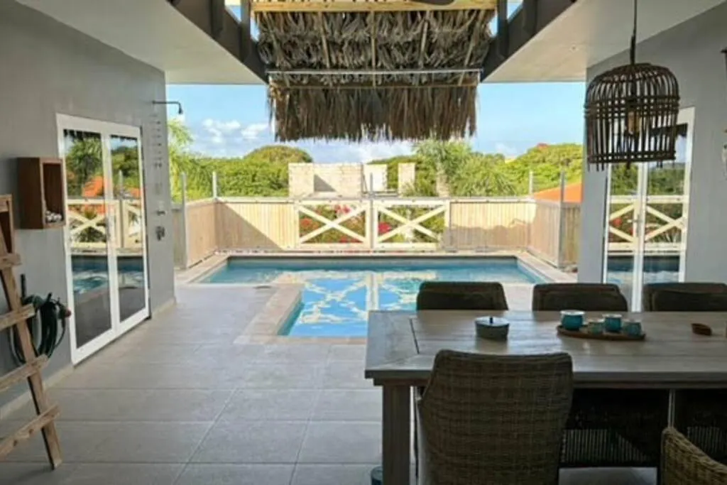 Villa + Private Pool Near Jan Thiel & Mambo Beach Willemstad